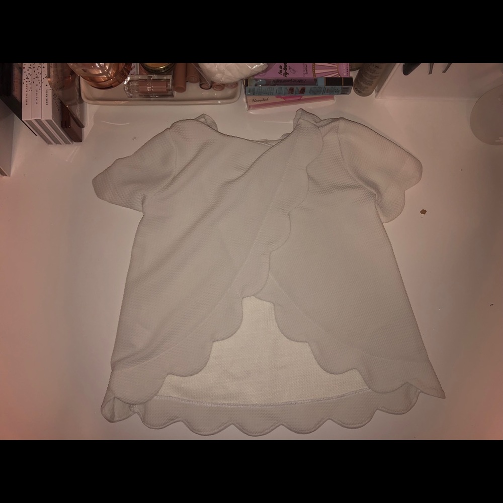 Girls scallop top